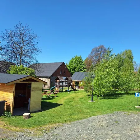 Camping, Zabierz Wlasny Namiot Kameralne Pole Namiotowe Z Basenem Kinem Plenerowym Miejscem Na Ognisko I Placem Zabaw Zywe Zwierzeta * Giebultow (Lwowek Slaski)