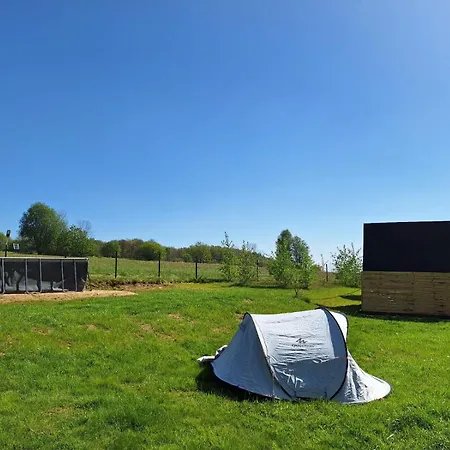 Camping, Zabierz Wlasny Namiot Kameralne Pole Namiotowe Z Basenem Kinem Plenerowym Miejscem Na Ognisko I Placem Zabaw Zywe Zwierzeta אתר קמפינג Giebultow (Lwowek Slaski)